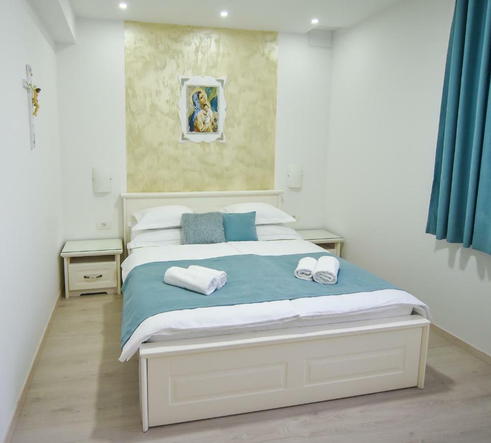 Gloria Apartments 2 เมจูโกเรีย ภายนอก รูปภาพ