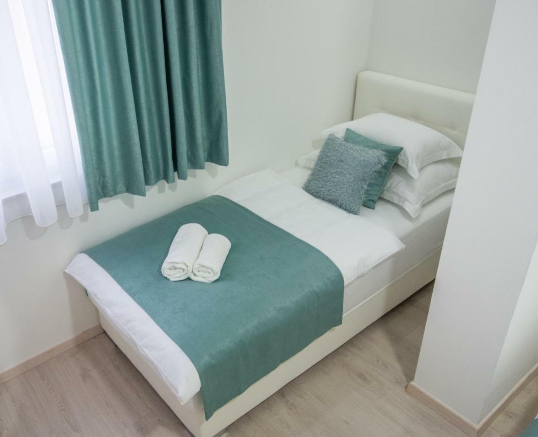 Gloria Apartments 2 เมจูโกเรีย ภายนอก รูปภาพ