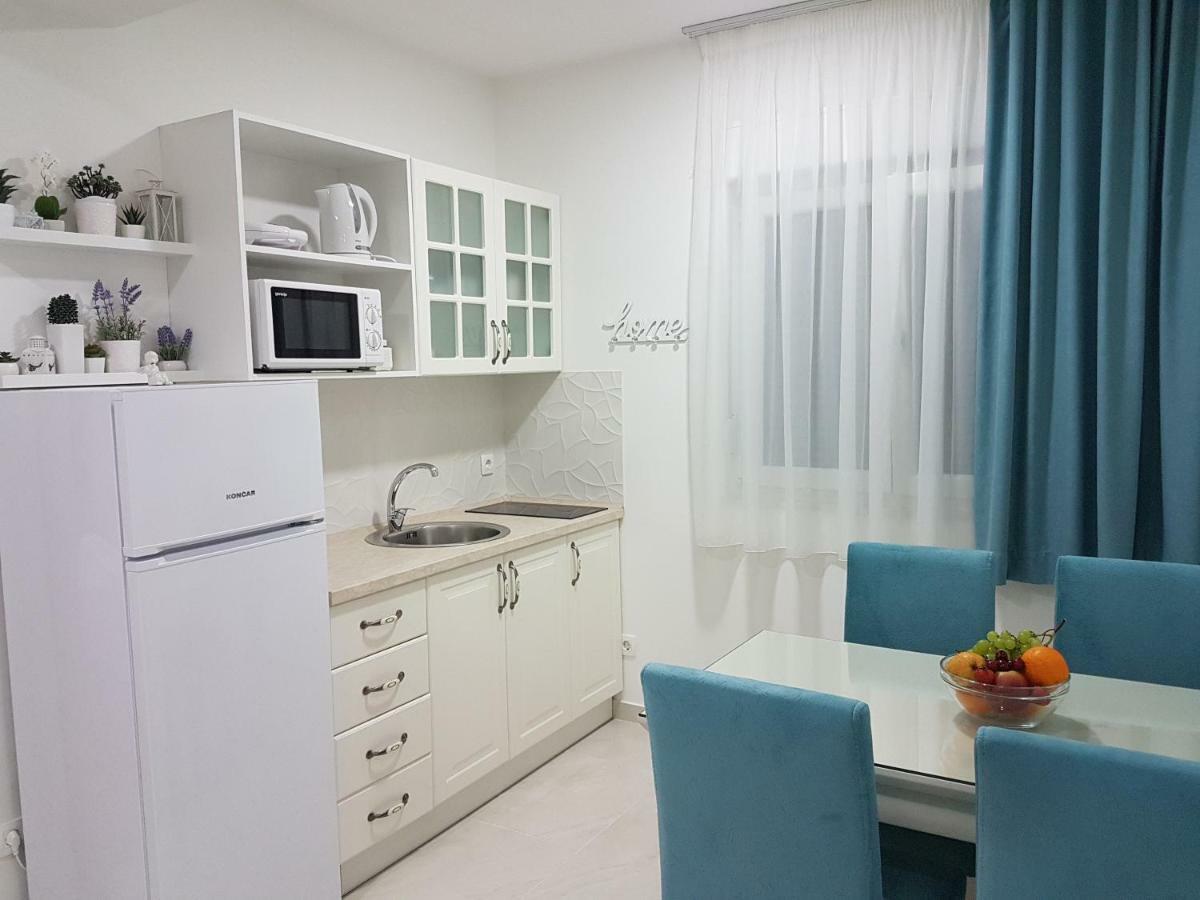 Gloria Apartments 2 เมจูโกเรีย ภายนอก รูปภาพ